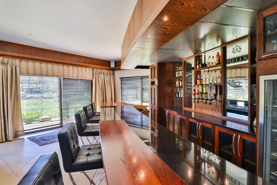 4 Bedroom Property for Sale in WestLake Country Safari Estate North West